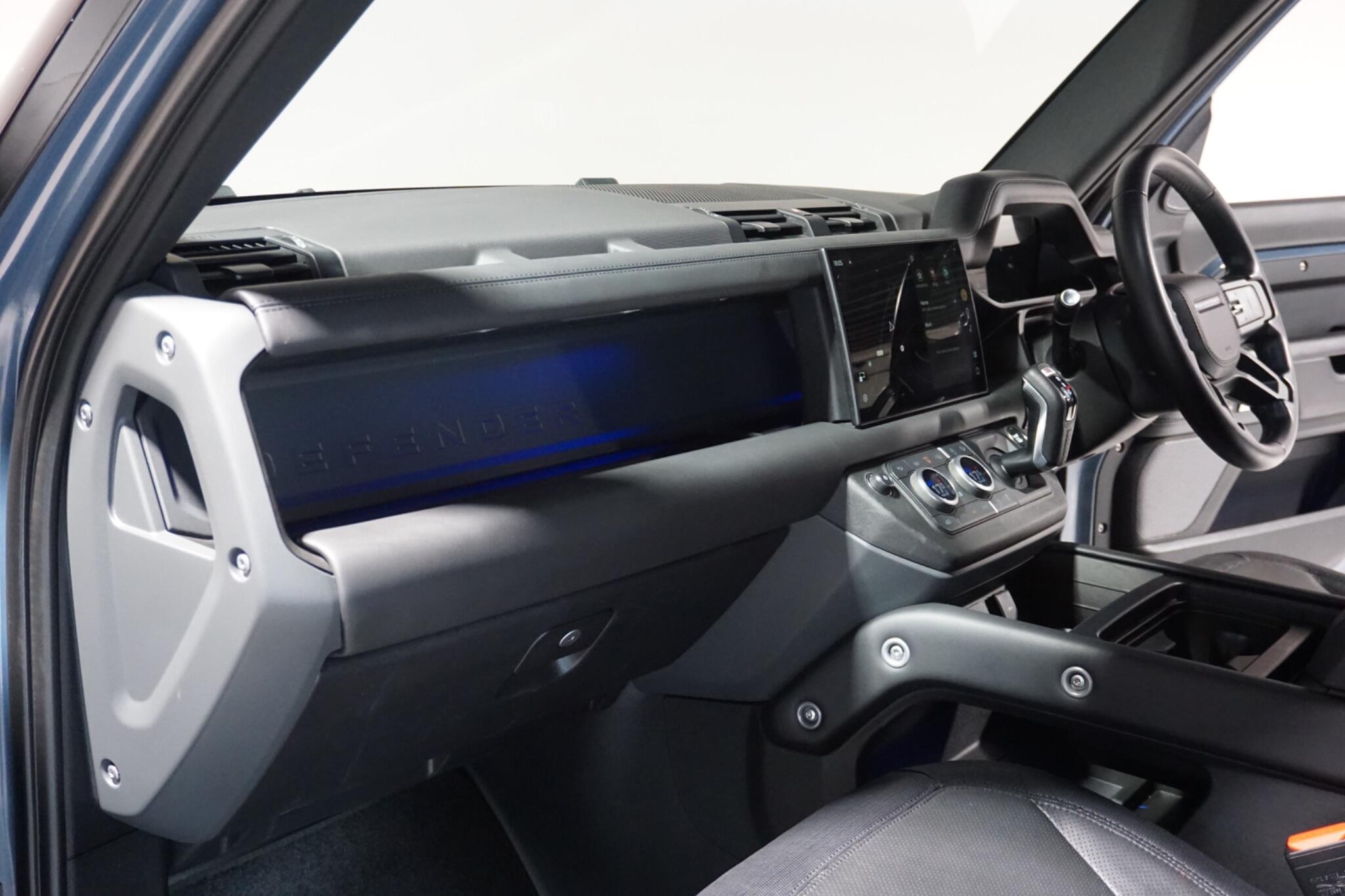 Land Rover Defender 90 3.0 D250 MHEV X-Dynamic HSE SUV 3dr Diesel Auto 4WD Euro 6 (s/s) (250 ps)